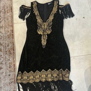 Elegant Black and Gold Flapper Dress